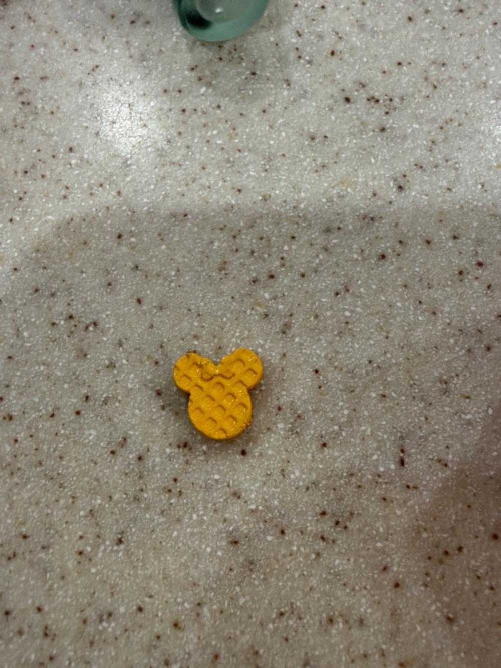 Disney Shopkins Moose Happy Places Minnie Mouse Waffle Kitchen And Belle Set - Picture 13 of 14